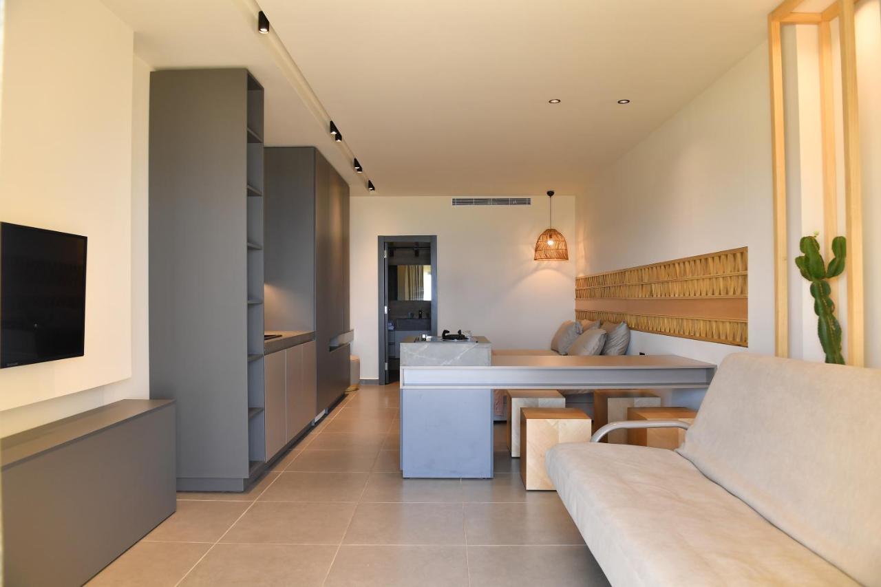 Ocean Blue Hotel & Resort -Jbeil Byblos Bagian luar foto